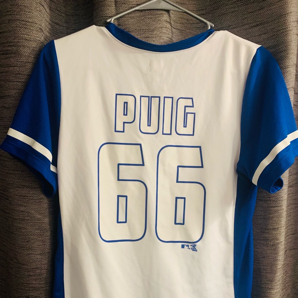 Los Angeles Dodgers Jersey PUIG 66 Woman’s (Large)